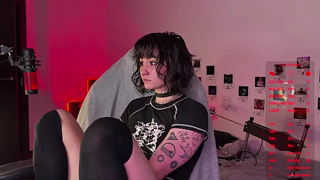 Snapshot of deadlysweet chatting on 2, 12, 2024 deadlysweet online show from 2, 12, 2024