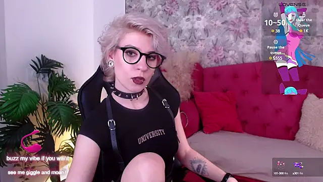 Snapshot of _Moonlight_t chatting on 27, 2, 2025 Moonlight t online show from 27, 2, 2025