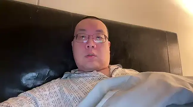 Snapshot of slaveasianboy chatting on 18, 12, 2024 slaveasianboy online show from 18, 12, 2024