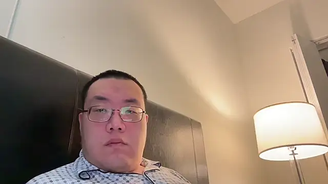 Snapshot of slaveasianboy chatting on 6, 1, 2025 slaveasianboy online show from 6, 1, 2025