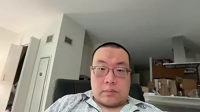 Snapshot of slaveasianboy chatting on 17, 12, 2025 slaveasianboy online show from 17, 12, 2025