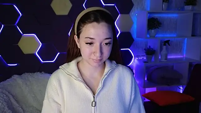 Snapshot of YasmineWest chatting on 20, 12, 2024 YasmineWest online show from 20, 12, 2024