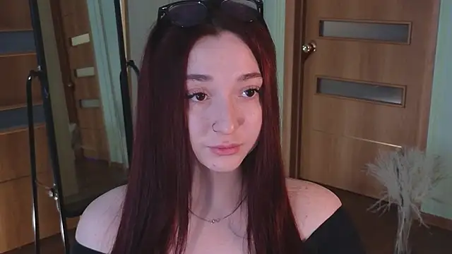 Snapshot of YasmineWest chatting on 18, 1, 2025 YasmineWest online show from 18, 1, 2025