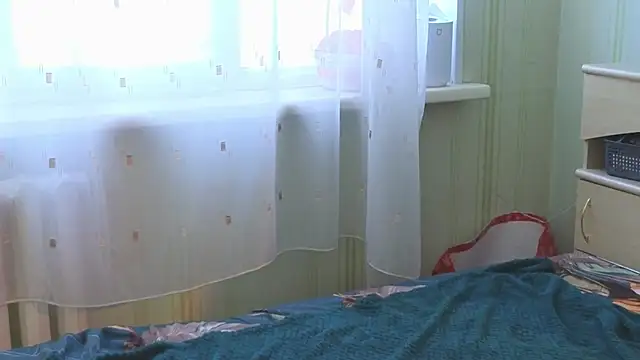 Snapshot of YasmineWest chatting on 9, 2, 2025 YasmineWest online show from 9, 2, 2025