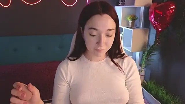 Snapshot of YasmineWest chatting on 4, 3, 2025 YasmineWest online show from 4, 3, 2025