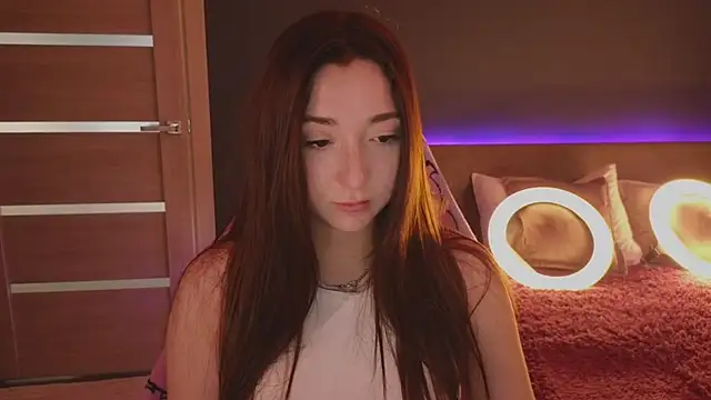 Snapshot of YasmineWest chatting on 30, 9, 2025 YasmineWest online show from 30, 9, 2025