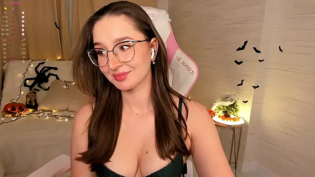 Snapshot of AnnikaAllison chatting on 29, 10, 2025 AnnikaAllison online show from 29, 10, 2025