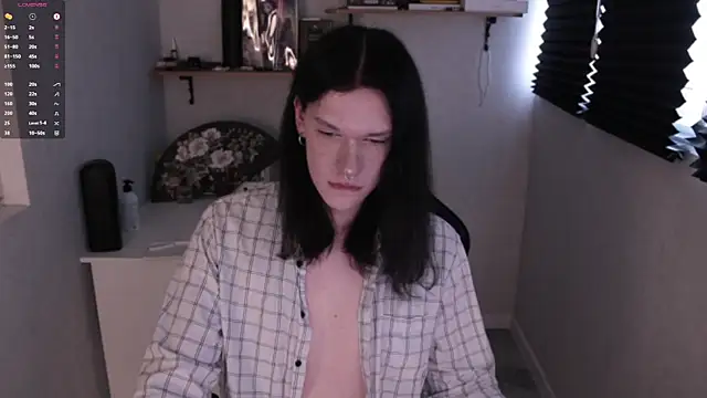 carthylovvve online show from 1, 2, 2025