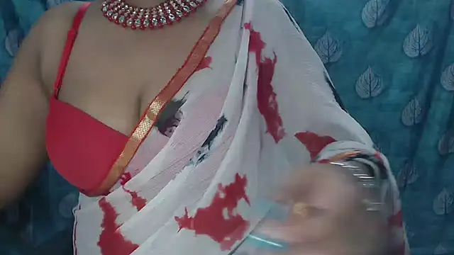 Sophia your online show from 4, 3, 2025