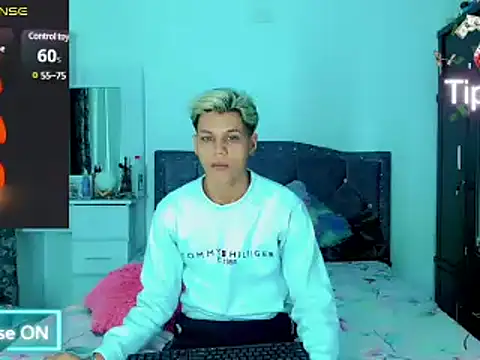 Liamscott  online show from 6, 3, 2025