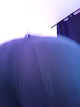 Snapshot of JulianaCastillo chatting on 18, 11, 2025 JulianaCastillo online show from 18, 11, 2025