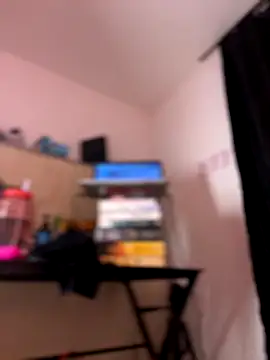 Snapshot of JulianaCastillo chatting on 3, 12, 2025 JulianaCastillo online show from 3, 12, 2025