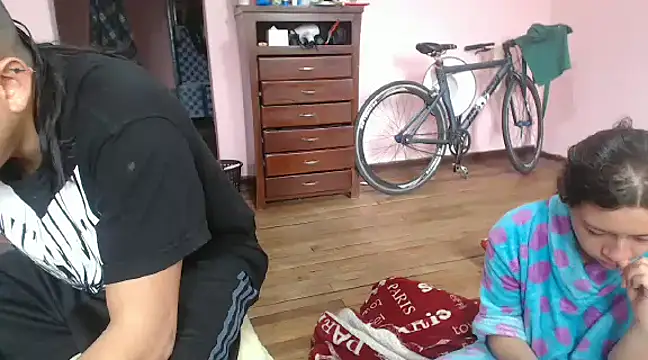 Snapshot of CoreAlejito chatting on 12, 3, 2025 CoreAlejito online show from 12, 3, 2025