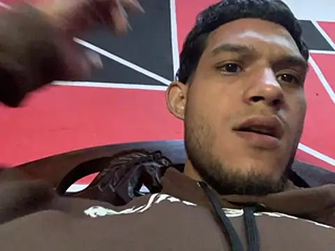 Snapshot of tanned_boy chatting on 20, 5, 2026 tanned boy online show from 20, 5, 2026