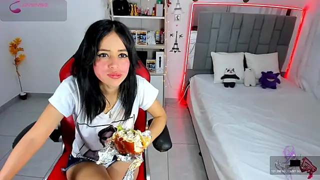 HannaSexyy online show from 4, 11, 2025