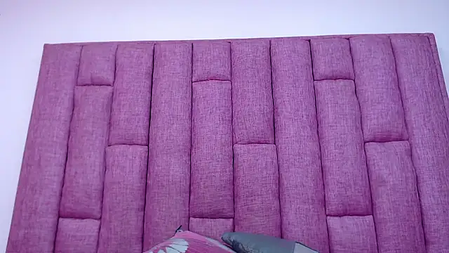 Snapshot of CrushOnMe_ chatting on 11, 1, 2026 CrushOnMe online show from 11, 1, 2026