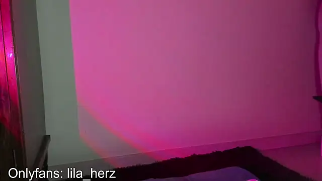 Snapshot of Liherz chatting on 26, 10, 2025 Liherz online show from 26, 10, 2025