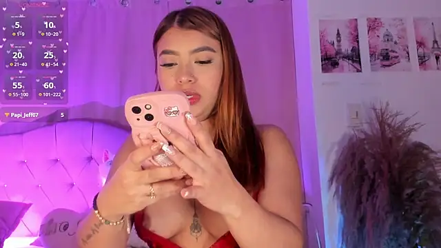 Snapshot of charlotte-Love09 chatting on 30, 9, 2025 charlotte-Love09 online show from 30, 9, 2025