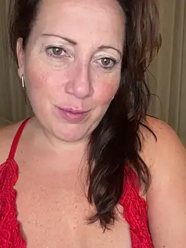 Snapshot of xsexycurvymilf chatting on 12, 12, 2024 xsexycurvymilf online show from 12, 12, 2024