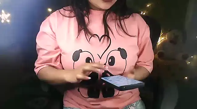 Snapshot of _Redwine_ chatting on 13, 2, 2025 Redwine online show from 13, 2, 2025