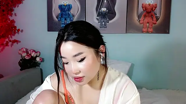 Snapshot of ichiben chatting on 7, 1, 2025 ichiben online show from 7, 1, 2025