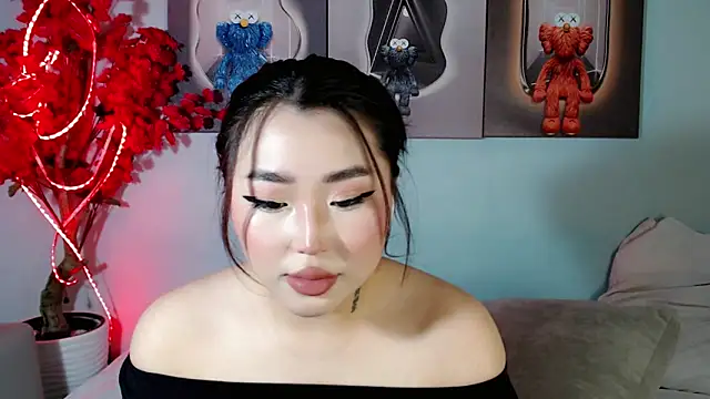 Snapshot of ichiben chatting on 5, 3, 2025 ichiben online show from 5, 3, 2025