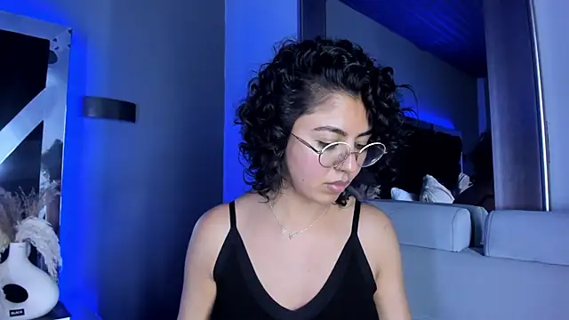 Amareto  online show from 3, 3, 2025