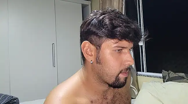 Snapshot of Luksmen chatting on 12, 12, 2024 Luksmen online show from 12, 12, 2024