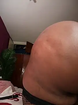SSEXYBUBBLEBUTT101 online show from 7, 2, 2026