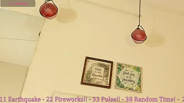 Snapshot of caryn_johnson chatting on 15, 12, 2025 caryn johnson online show from 15, 12, 2025