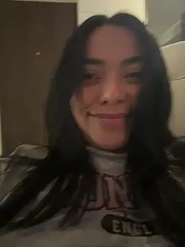 Snapshot of PetitLumiere chatting on 30, 12, 2024 PetitLumiere online show from 30, 12, 2024