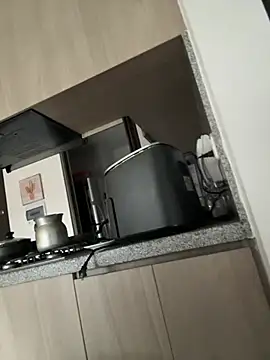 Snapshot of PetitLumiere chatting on 19, 3, 2025 PetitLumiere online show from 19, 3, 2025