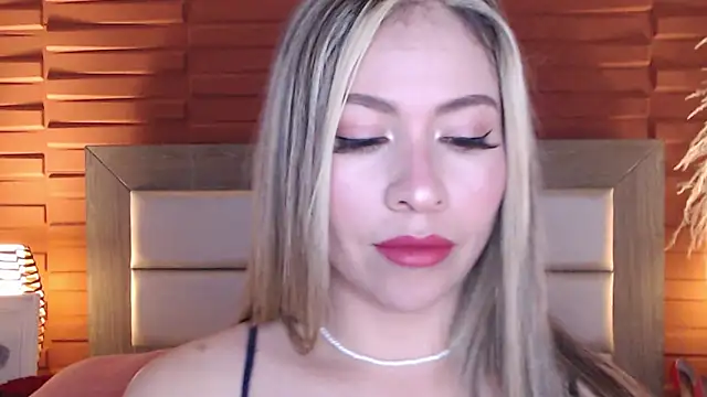 Snapshot of Ammy_Castro chatting on 9, 1, 2025 Ammy Castro online show from 9, 1, 2025