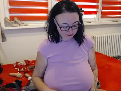 Snapshot of Alexie33 chatting on 6, 3, 2025 Alexie33 online show from 6, 3, 2025