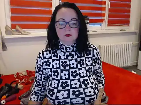 Snapshot of Alexie33 chatting on 7, 3, 2025 Alexie33 online show from 7, 3, 2025