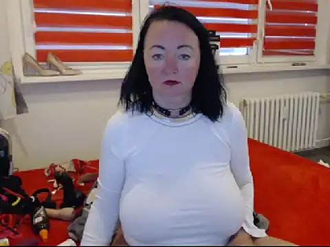 Snapshot of Alexie33 chatting on 9, 3, 2025 Alexie33 online show from 9, 3, 2025