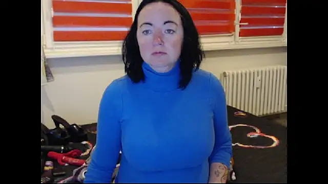 Snapshot of Alexie33 chatting on 20, 10, 2025 Alexie33 online show from 20, 10, 2025