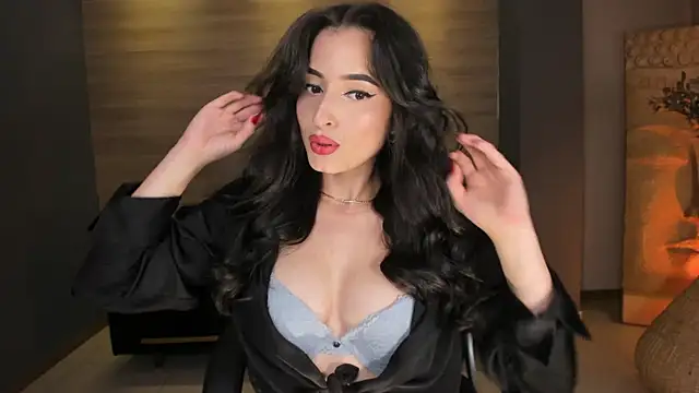 DominiqueVega online show from 13, 1, 2025