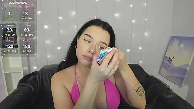 Snapshot of Lori__Hell chatting on 28, 11, 2025 Lori Hell online show from 28, 11, 2025