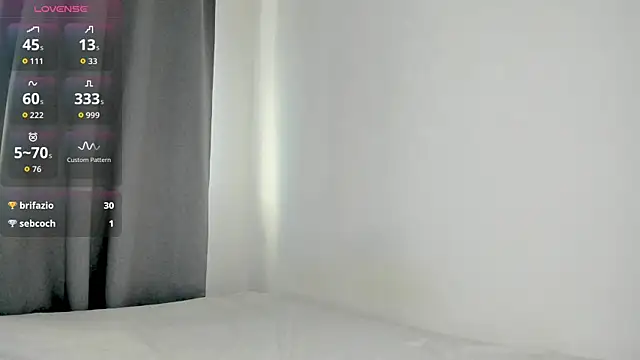 Snapshot of mercedescutee chatting on 19, 12, 2025 mercedescutee online show from 19, 12, 2025