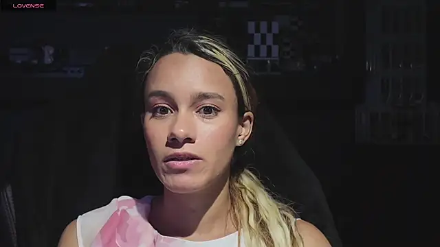 SamanthaWatson online show from 3, 10, 2025