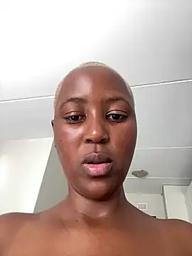 Snapshot of officialkhakes_za chatting on 16, 2, 2025 officialkhakes za online show from 16, 2, 2025