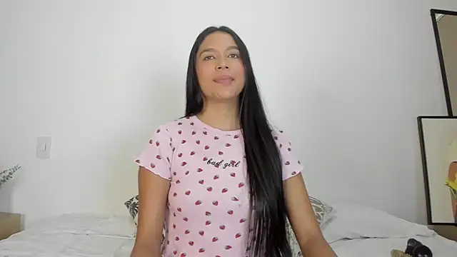 Snapshot of rouse_4 chatting on 2, 11, 2025 rouse 4 online show from 2, 11, 2025