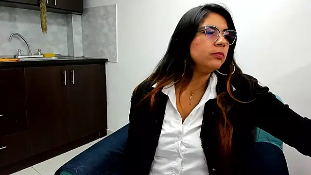 Luna Dumont online show from 20, 2, 2025