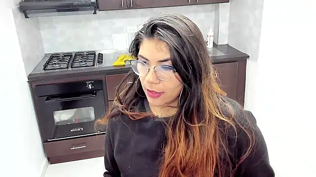 Luna Dumont online show from 11, 3, 2025