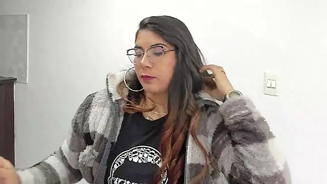 Luna Dumont online show from 14, 3, 2025