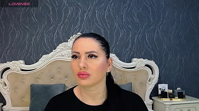 Snapshot of Lauren_Saint chatting on 21, 2, 2025 Lauren Saint online show from 21, 2, 2025