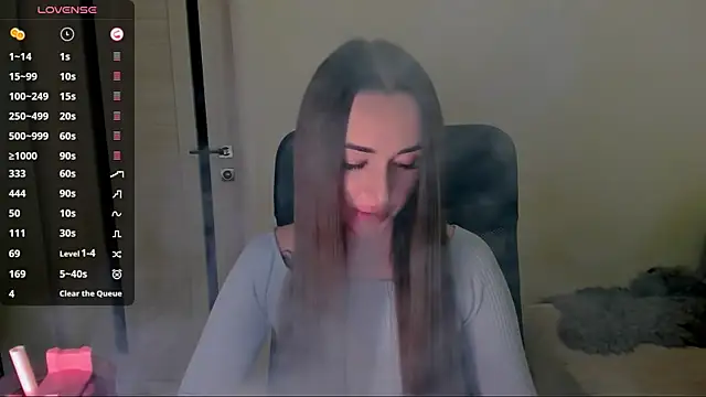 Kimmberr online show from 18, 10, 2025