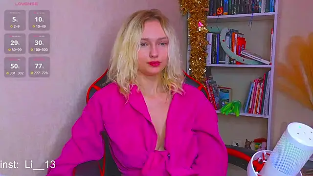 Snapshot of Angelina__1 chatting on 25, 12, 2024 Angelina 1 online show from 25, 12, 2024