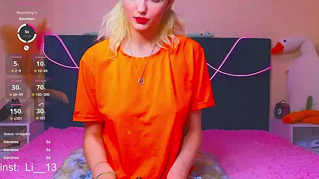 Snapshot of Angelina__1 chatting on 8, 1, 2025 Angelina 1 online show from 8, 1, 2025